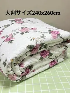 大判サイズプリントキルト　ベットカバー　ガーデンフラワー　約240x260cm
