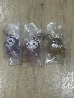 ちいかわ　めじるしアクセサリー3　ガチャ うさぎ モモンガ