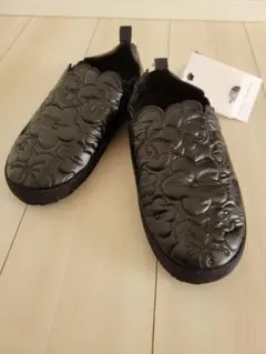 新品　タグ付　THE NORTH FACE 花柄キルティング　スリッポン　24