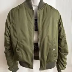 オリーブ MA-1ジャケット
