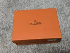 la GALLERIA ミニウォレット 三つ折り財布 本革レザー製