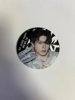 TREASURE ジョンファン 缶バッチ KINGKONG