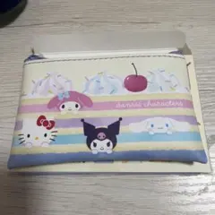 サンリオ フラットミニポーチ シークレット