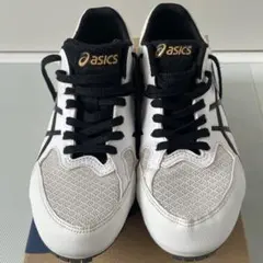 ASICS スパイク　陸上　ホワイト／ブラック24cmのサムネイル