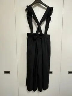 ほぼ新品　フランシュリッペブラック　フリル付きブラックサロペットのサムネイル