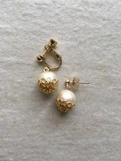 揺れる小さなコットンパール   ～ピアス/イヤリング～