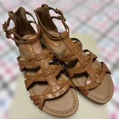 ✴︎新品✴︎未使用✴︎Clarks クラークス　グラディエーター　サンダル　23.0のサムネイル