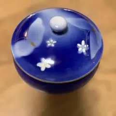 【美品】有田焼 清右衛門 藍花蝶 蓋付き湯呑み 瑠璃色 金彩のサムネイル
