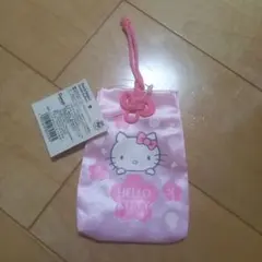 タグ付き　HELLO KITTY サテン小袋　御守り風 ピンク