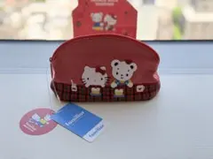 未使用に近い】ハローキティ ファミリア 刺繍ポーチ 赤 - メルカリ