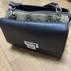 EMODA ヘビ柄2wayショルダーバッグ 黒のサムネイル