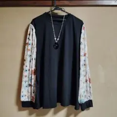 水通し★大きいサイズ★黒と花柄の長袖Tシャツ4L〜5L