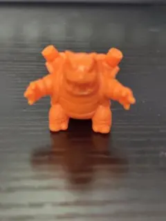 中古 ウルトラ 怪獣 消しゴム ツルク星人 橙色 特撮 - メルカリ