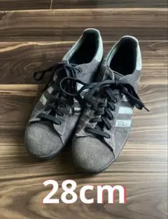 adidas スニーカー　28cm