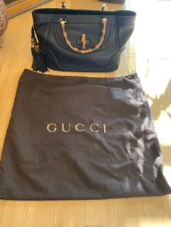 GUCCI グッチ　ハンドバッグ新品未使用　本革　付属品ありのサムネイル