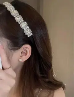 ビジューカチューシャのサムネイル