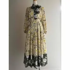 GWセール‼️GRACECONTINENTALフラワープリントボウタイセットアップ