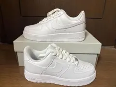 【値下げ可】 NIKE エアフォース1 ホワイト スニーカー 新品未使用のサムネイル