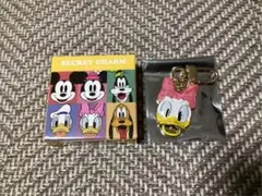 ディズニーストア　シークレットチャーム　デイジー