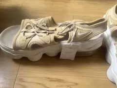 【新品】NIKEエアマックスココ ベージュ 25cm