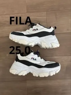 【FILA】25.0cm 厚底 ロゴ入り スニーカー 白 黒のサムネイル