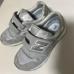 New Balance 313 グレー スニーカー