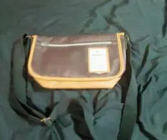 メッセンジャーバッグ ショルダーバッグ