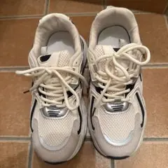 Item thumbnail for item a5997521-5c2d-409d-9f4b-0bbbc9c891ff