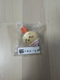 くら寿司　ちいかわ コラボ　うさぎ　えび　カプセルトイ　ガチャガチャ