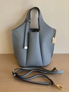 新品未使用品　くすみブルー　ハンドバッグ　2wayショルダー付きのサムネイル