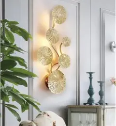 ゴールドの植物デザイン壁掛けライト