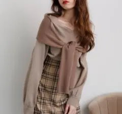 リップサービス　ベージュ 長袖ニットセーター アシンメトリー