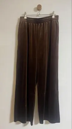 UNIQLO ベロアパンツ　ブラウン