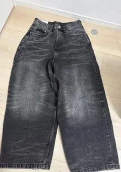 H＆M スーパーバギーデニム ブラック