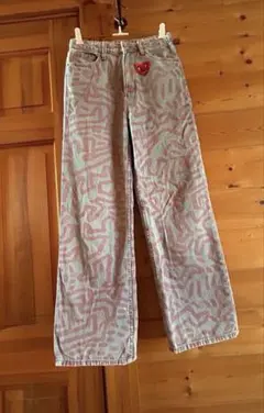 幾何学模様 ワイドパンツ ハート刺繍付き