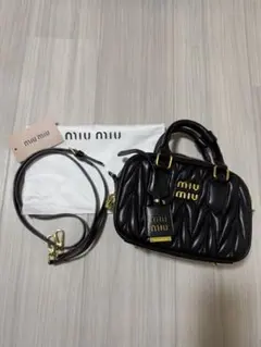 2025年最新】miumiu ショルダーバッグ 黒の人気アイテム - メルカリ