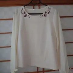 GLACIER アイボリー 花柄刺繍 長袖