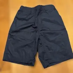 黒ハーフパンツ