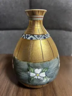 有田焼 花瓶 金彩 貫入 花柄のサムネイル