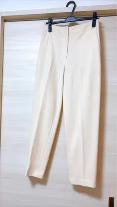 セオリー白パンツ