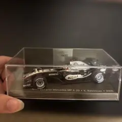 minichamps McLaren Mercedes MP4-20 1/43のサムネイル