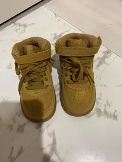 Nike ブラウン ハイカットスニーカー