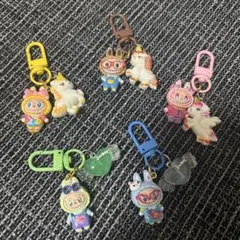 ラブブミニストラップ5個セットうま　ハート付き