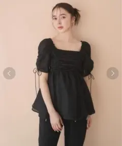 SNIDEL シアーシャーリングブラウス ブラック