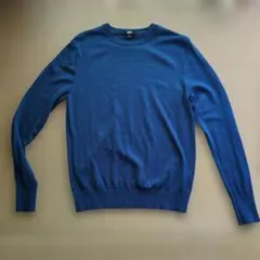 ユニクロ　クルーネック　ウールセーター　青色