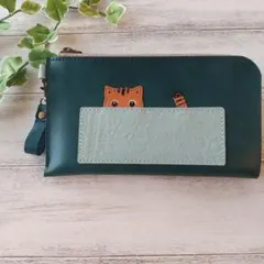 本革 猫ちゃん通帳入れ①