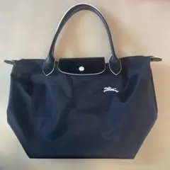 Item thumbnail for item 3edd1108-5f1c-40ef-9eb5-61b560f5c7c9