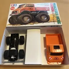 激レア新品完成品 タミヤ ミニ四駆 メルセデスベンツ ウニモグ 当時物箱付