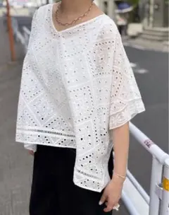 j.s luxe 購入、レースポンチョブラウスのサムネイル