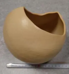 陶器製 フラワーベース 花瓶 ベージュ モダンデザインのサムネイル